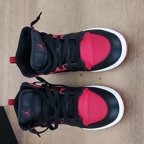 Nike Air Jordan 1 Mid PS 'Banned' 640734-074 Youth Size 3Y - Picture 7 of 8